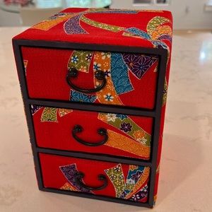 Authentic Japanese Art GORGEOUS Jewelry Box with beautiful lined drawers💍❤️🎊